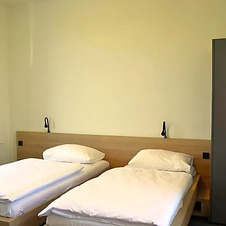 Hotel apartamentowy Tt-rooms - Kontaktlos Mit Self Check-in I Free Parking 4*