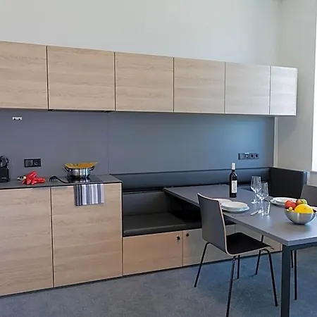 Hotel apartamentowy Tt-rooms - Kontaktlos Mit Self Check-in I Free Parking 4*